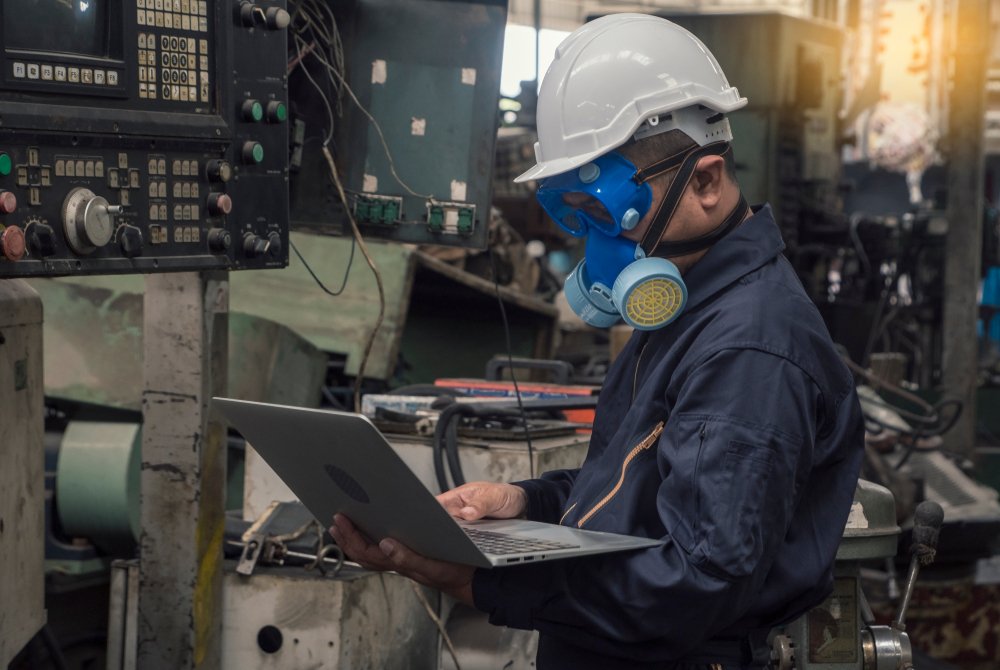 On-Site Industrial Sandblasting And Spray Painting Services Roma